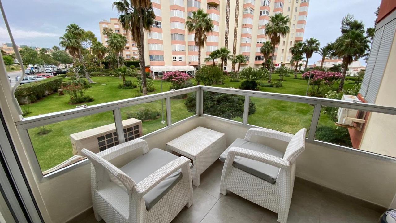 Apartamento A Estrenar En Primera Linea De Playa Torrox Exterior foto